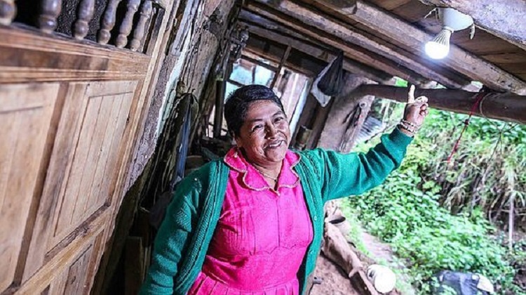 Más de 40 proyectos de electrificación rural saldrían con OxI
