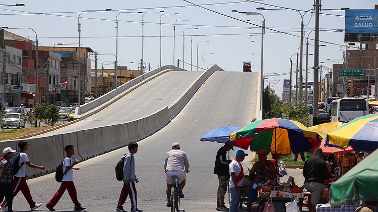 Piura: Obra de S/ 95 millones en Av. Sánchez Cerro no ha resuelto el problema del tráfico
