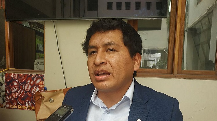Consejero investiga compras fraccionadas en el Gobierno Regional de Ayacucho