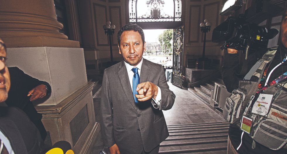 Los millonarios contratos de empresa vinculada a Clemente Flores