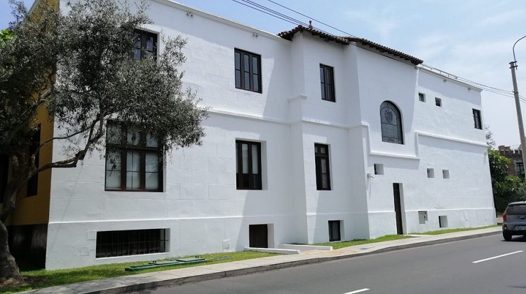 San Isidro: ¿Por qué la municipalidad retiró mural de la Casa de la Cultura?