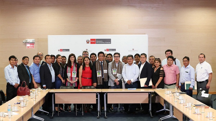 MEF busca que municipios inviertan S/ 3,300 millones en 2020