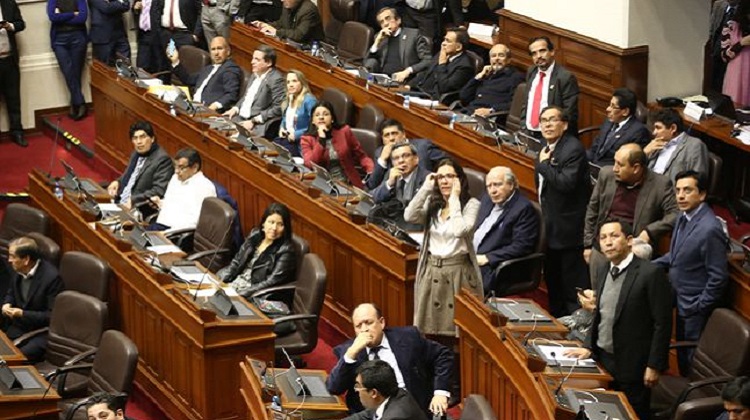 Perú ocupa posición 101 en ranking de percepción de corrupción, según TI