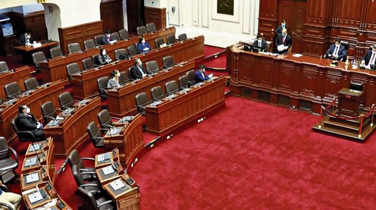 Congreso delega facultades al Ejecutivo, salvo en el control concurrente de contrataciones públicas