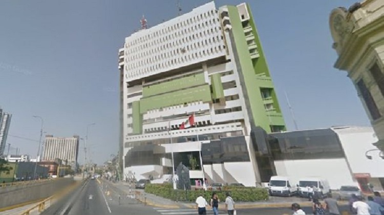 Fiscalía investiga presuntas irregularidades en compras de material de protección para la PNP