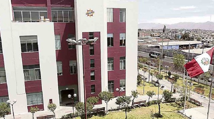 Fiscalía Anticorrupción interviene Gobierno Regional de Arequipa y comuna de Cerro Colorado
