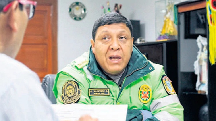 Investigan presuntos ilícitos en compras de mascarillas para PNP