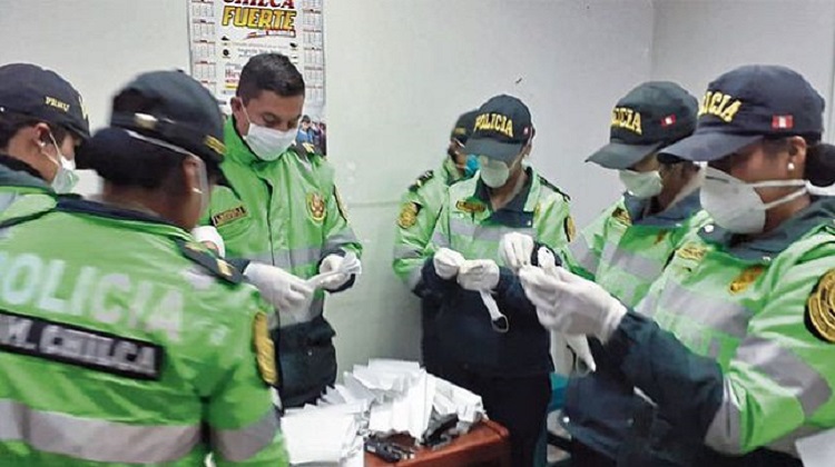 Oficiales PNP simularon compra de mascarillas a menor precio
