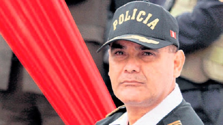 Policía aérea compra mascarillas carentes de certificación