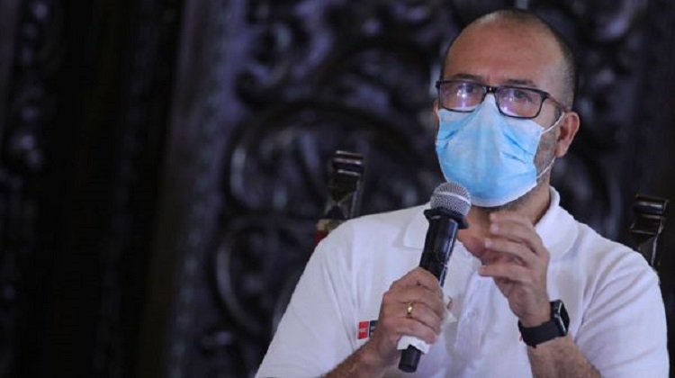 Victor Zamora defendió la compra de ventiladores mecánicos: “Nuestra expectativa era hacerlo rápido”