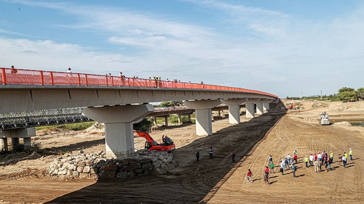 Aprueban lista de procesos en infraestructura que no están sujetos a suspensión de plazos