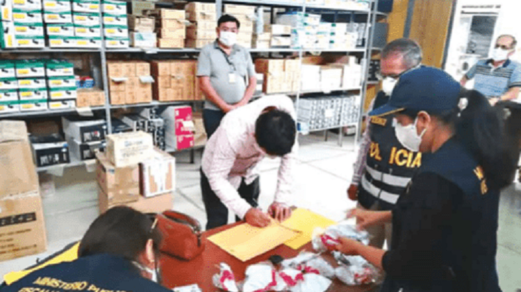Piura: Fiscalía incauta mascarillas sospechosas en almacén del Gobierno Regional