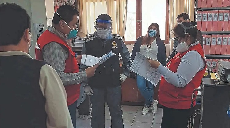 Compras en redes de salud en la mira de congresistas