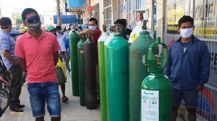 Dos empresas dominan negocio del oxígeno en Perú: una norteamericana y otra alemana