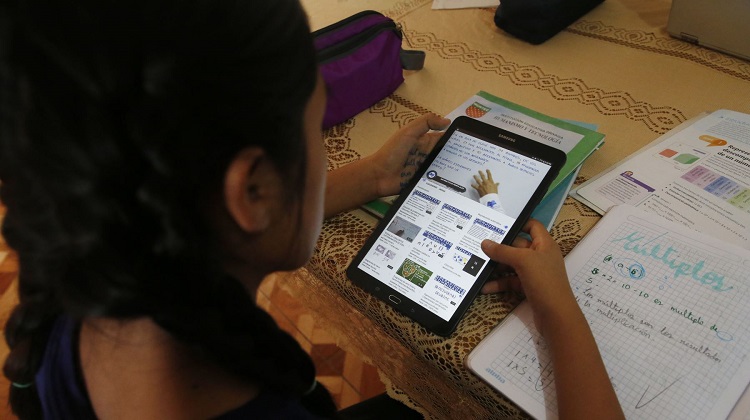 Minedu garantiza transparencia en compra de tabletas para escolares y docentes más pobres