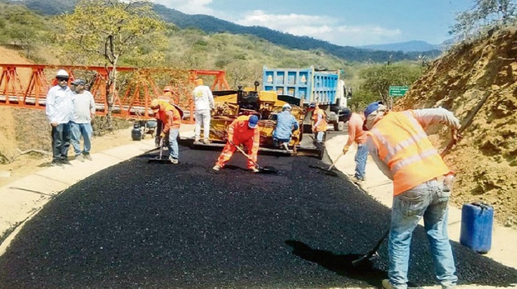 Reconstrucción con cambios: Se reanudarán obras con protocolos sanitarios en 13 departamentos