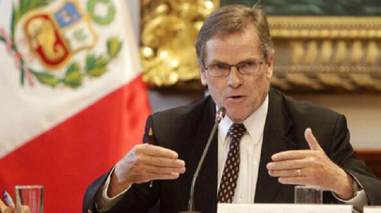 Carlos Neuhaus: “Moriremos en el intento por conseguir la vacuna contra el COVID-19”
