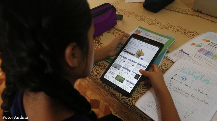 La Adquisición de Tablets : ¿Incompetencia o colusión?