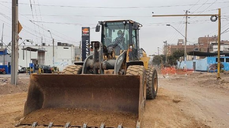 La Victoria reinicia ejecución de obras de Av. Bausate y Meza