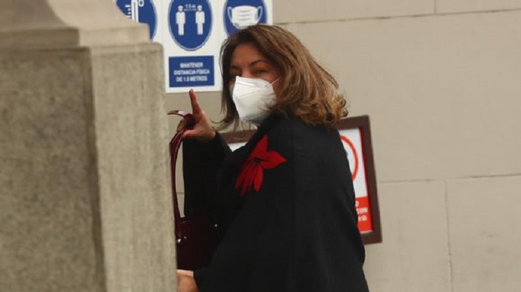 Hermana de ministra Rocío Barrios contrató con el Callao pese a que la ley se lo prohíbe