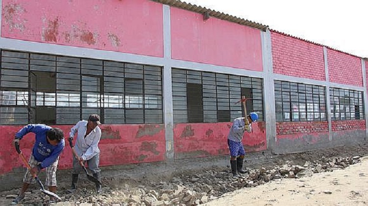 La ARCC lanza el primer paquete para reconstruir 15 colegios y 4 centros de salud en Piura