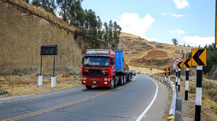 Gobierno invita a 23 países para proyecto de nueva Carretera Central