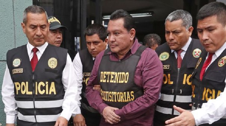 PJ condena a 4 años de cárcel a seis exfuncionarios de la gestión de Félix Moreno