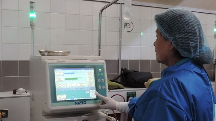 SIS: se continuará contratando centros de hemodiálisis para atención de asegurados