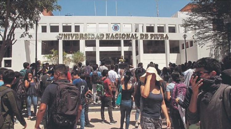 Universidad Nacional de Piura: Contraloría observa la compra de celulares