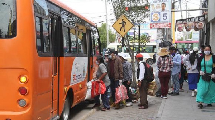 Municipio de Arequipa contrata a empresa por S/6 millones para desinfectar buses