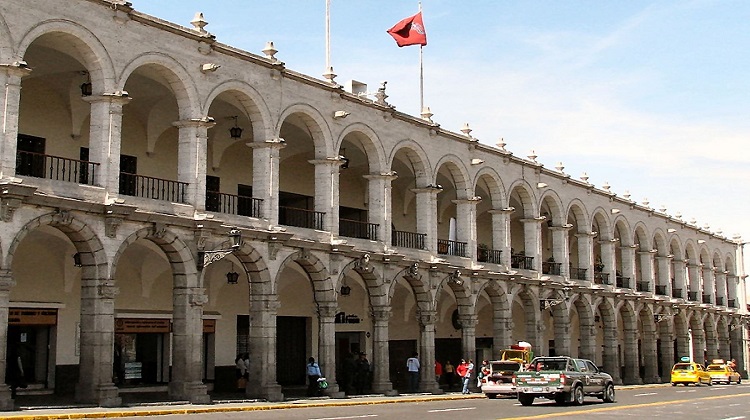 Contraloría detecta irregularidades en la compra de equipos de protección en Arequipa