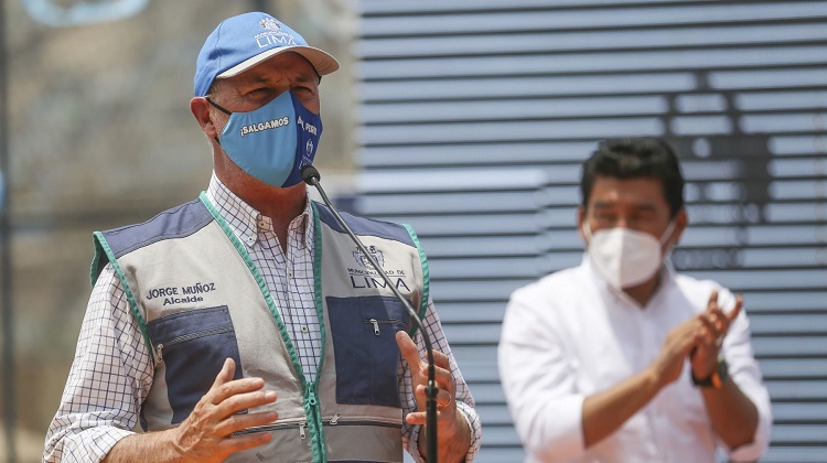Alcalde de Lima presentó plan de 156 obras sociales en 19 distritos de la capital