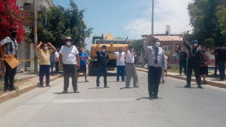 Piura: denuncian presunta corrupción de alcalde en construcción de pistas en Castilla