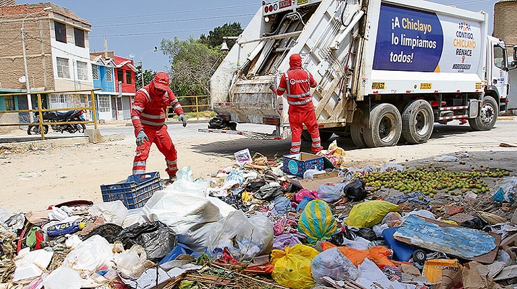 Denuncian penalmente a fiscal Karim Ninaquispe por caso Veolia y MPCh