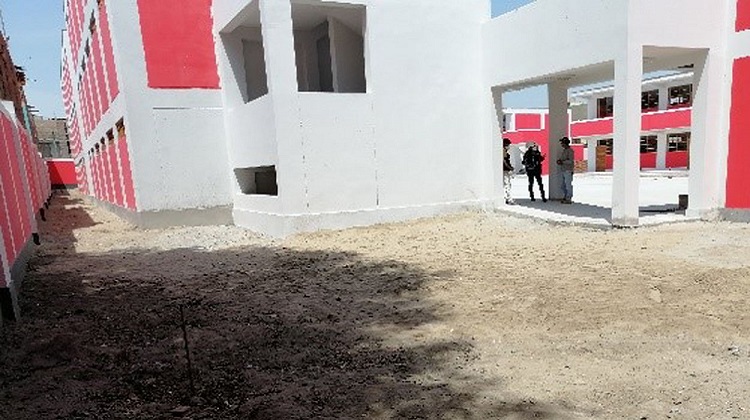 Chimbote: Contraloría detectó irregularidades en obra de colegio Belaúnde