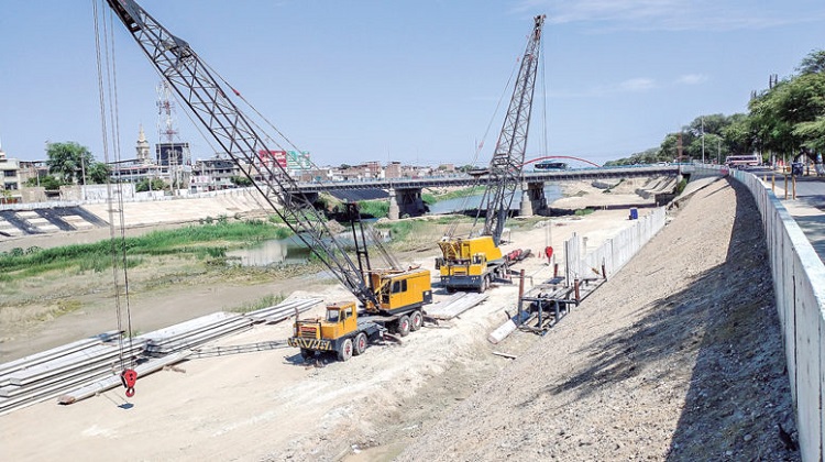 Piden urgente intervención de la Contraloría por abandono de obra
