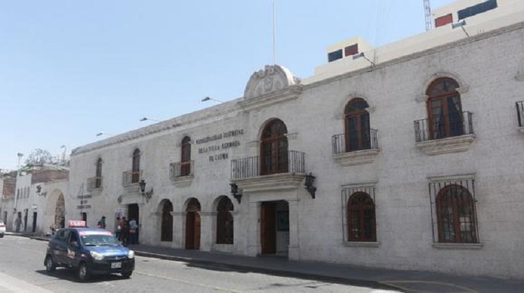 Municipio de Cayma otorga buena pro a empresa que podría ser insolvente