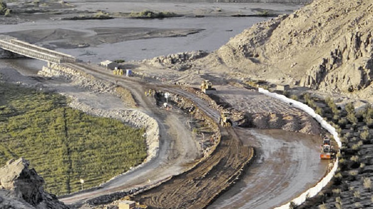 Facturas falsas en Club de la Construcción