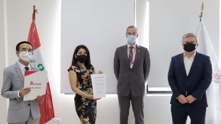 La Libertad: ARCC firma contrato para reconstrucción de 4 instituciones educativas