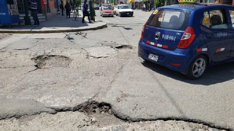 Paucarpata no reparará vías por falta de dinero