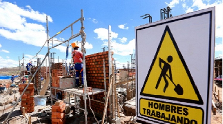Reconstrucción con Cambios: firman contrato para rehabilitar dos hospitales en Áncash
