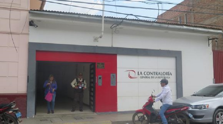 Contraloría recomienda denunciar a funcionarios por evitar cobro de penalidades a proveedor