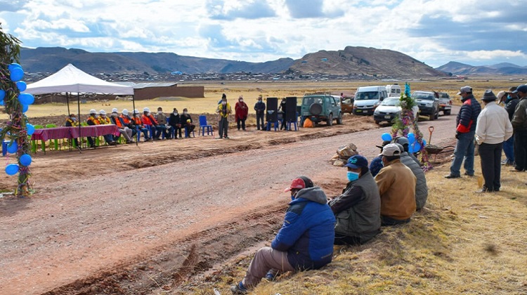 Consorcio incumple plazo en mantenimiento de camino vecinal en la provincia de Azángaro