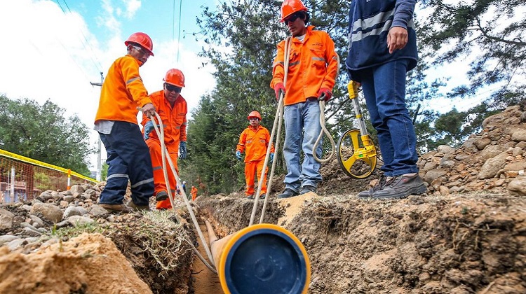 Gobiernos regionales demandan no postergar más la adjudicación del proyecto 7 Regiones