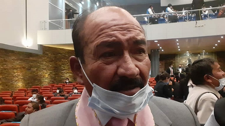 Lampa: dirigentes piden suspender de su cargo a alcalde provincial