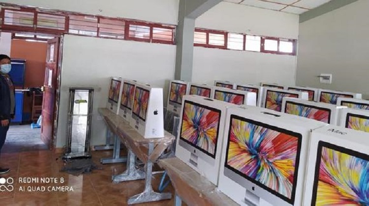 Advierten irregularidades y vicios en compra de computadoras en el Gobierno Regional de Ayacucho