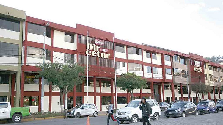 Cusco: denuncian contratación irregular de consultorías
