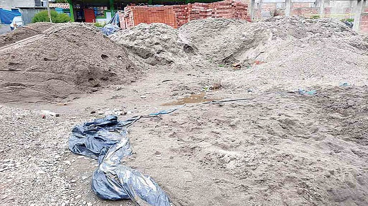 Gobierno Regional de Puno quiere pagar por materiales inexistentes