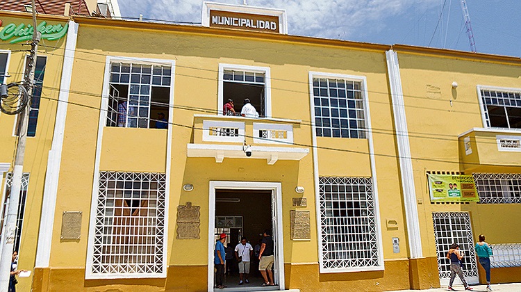 Lambayeque: Municipio de Ferreñafe adquirió 26 celulares sin justificación
