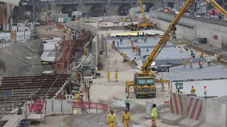 Perú tiene 122 proyectos de infraestructura pública sin ejecutarse por US$ 6,065 millones, según estudio de la CCL